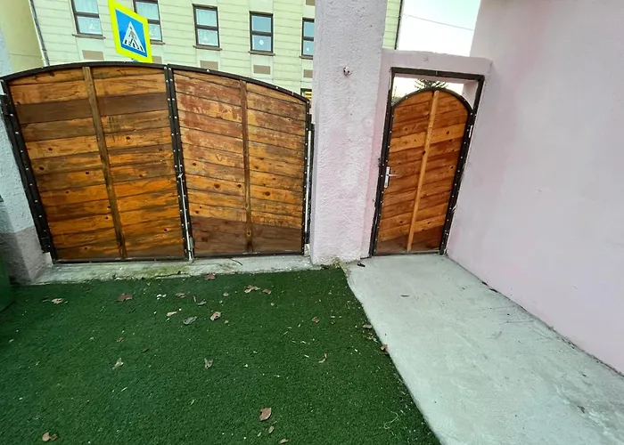 Apartment Porta Pink